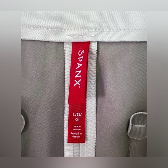 Spanx 20372R Womens Slim Straight Pants Classic White Size Large NWT - Picture 6 of 13